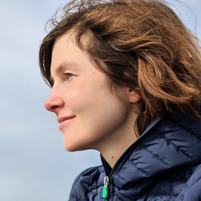 Freie Lektorin Anne Alder mit Germanistik- und Anglistik-Hintergrund